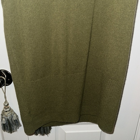 bebe Cashmere Sweater Tunic/Dress, Army Green, EUC, Size L - Picture 5 of 6